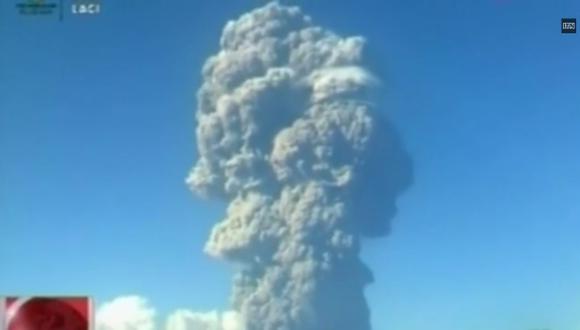 Volcán en erupción genera caos aéreo en Indonesia y Australia
