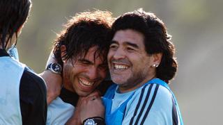 Maradona defiende a Tevez: "Llenó la bolsa y ahora vuelve"