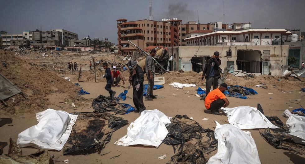 UN calls for investigation into crimes in Gaza hospitals where mass graves were found