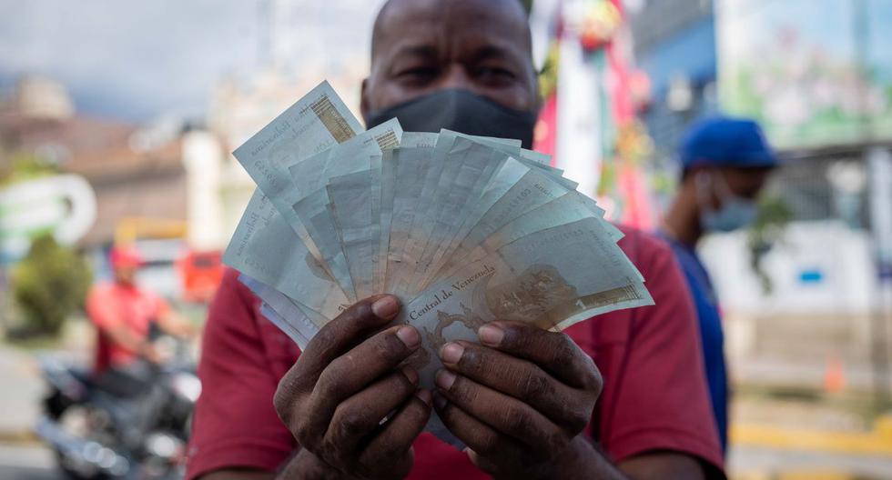 Aumento del sueldo mínimo en Venezuela 2023: Qué se sabe de la medida | Foto: EFE/ Rayner Peña R.