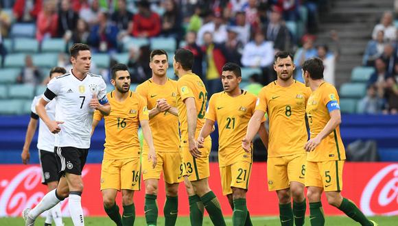 Cerca del final del primer tiempo, Australia le marcó a Alemania a través de Rogic. (Foto: AFP)