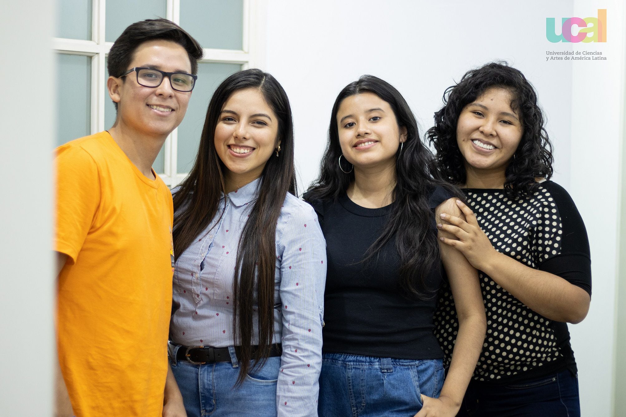 Alison Garro, Cynthia Huarsaya, Dylan Canepa y Katherine Orellana, estudiantes de UCAL