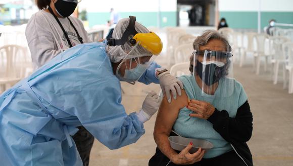 La vacunación avanza en todas las regiones del país. (Foto: Britanie Arroyo)