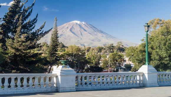 El volcán Misti se localiza a los pies del valle del Chili.  Foto: Shutterstock