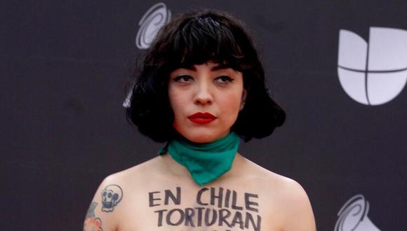 Mon Laferte lanzó el tema en marco de su presentación en los Premios Grammy Latinos 2019. Foto: AFP.