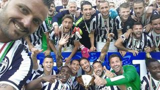 Así levantó Juventus la copa de su tricampeonato en la Serie A
