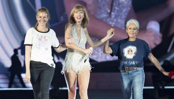 Taylor Swift comparte escenario con Joan Báez y Julia Roberts