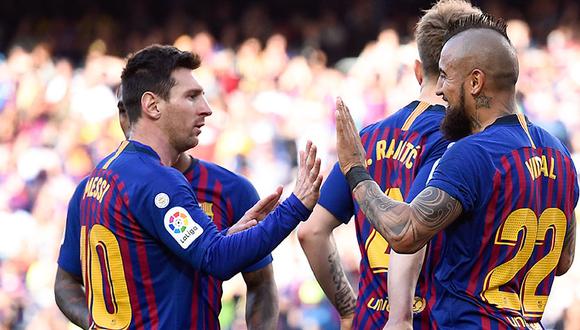 Barcelona venció 2-0 a Getafe en el CAmp Nou con goles de Arturo Vidal y Lionel Messi.