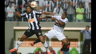 Mineiro de Ronaldinho goleó 4-1 al Sao Paulo y avanzó en la Libertadores