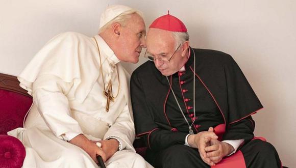 En la cinta, Benedicto XVI (Anthony Hopkins) se confiesa frente al entonces cardenal Jorge Bergoglio (Jonathan Pryce).