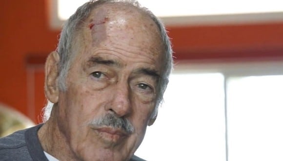 Andrés García se mostró en cama, débil y con una sutura en la cabeza (Foto: Instagram/Andrés García)