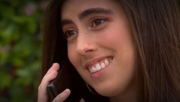 En "Al fondo hay sitio", Catalina destroza el corazón de July cuando comienza un romance con Cristóbal (Foto: América TV)