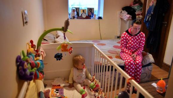Familias enteras inglesas viven en un mismo cuarto en contenedores o edificios de oficinas reconvertidos. Foto: Getty Images, via BBC Mundo