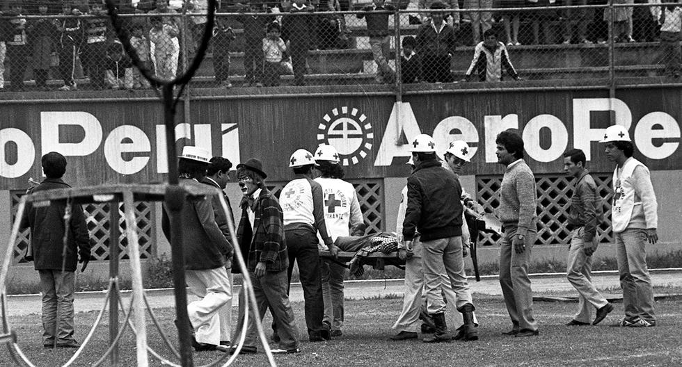 El 24 de julio de 1986 un payaso resultó herido al intentar encerrar a un león que escapó de jaula improvisada en el Estadio Nacional. (Foto: GEC Archivo Histórico)