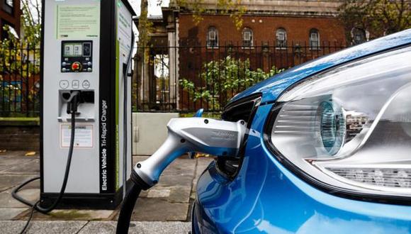 Los autos eléctricos aumentarán la demanda de cobre. (Getty)