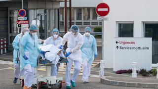 ¡Auxilio! gritan médicos y enfermeras en Francia, desesperados ante el coronavirus
