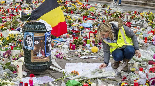 Musulmanes honran a víctimas de ataques terroristas de Bruselas - 8