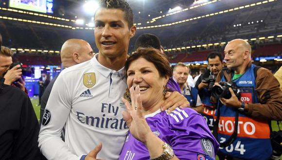 Dolores Aveiro respaldó a Cristiano Ronaldo con un contundente mensaje en Instagram. La publicación va dirigida a todos aquellos que dieron por "acabado" a su hijo. (Foto: EFE)