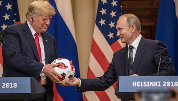 En el 2018, Donald Trump, presidente de Estados Unidos, felicitó a Vladimir Putin, presidente ruso, por la organización de la última Copa del Mundo. (Foto: Getty Images)