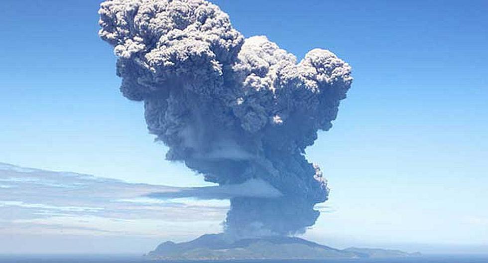 Japan raises alert level due to the eruption of the Ontake volcano on a small southwestern island