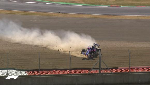 Brendon Hartley sufrió un terrible choque contras las barreras de seguridad pero salió ileso del accidente en la Fórmula 1. (Captura)