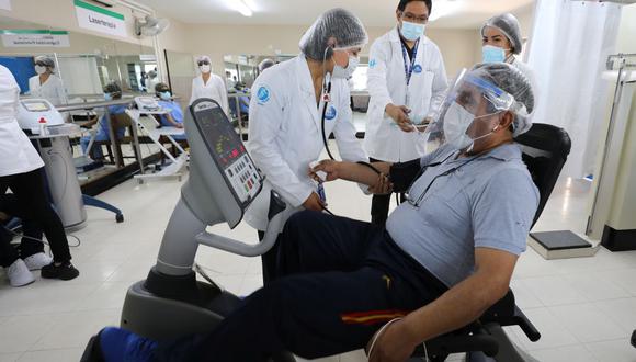 El reinicio de los procedimientos presenciales en el hospital Rebagliati se realizan cumpliendo los protocolos de bioseguridad para evitar contagios de COVID-19. (Foto: Essalud)