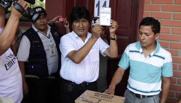 Bolivia: Morales votó y destacó el masivo voto en el exterior