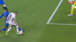 Rafael Santos Borré se falló el 2-1 de Frankfurt sobre Rangers | VIDEO