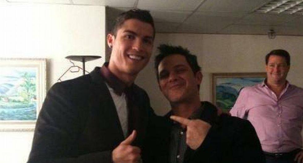 Alejandro Sanz publicó una foto al lado de Cristiano Ronaldo (Foto: @AlejandroSanz)