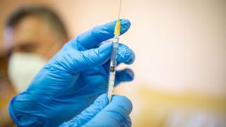 OMS alerta que puede haber desabastecimiento de jeringas para vacunas contra el coronavirus