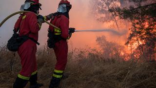 Portugal: Más de mil bomberos intentan controlar 2 incendios forestales [VIDEO]