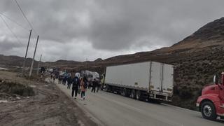 Carretera Central paralizada: el trágico impacto en el transporte, la agricultura y la minería 