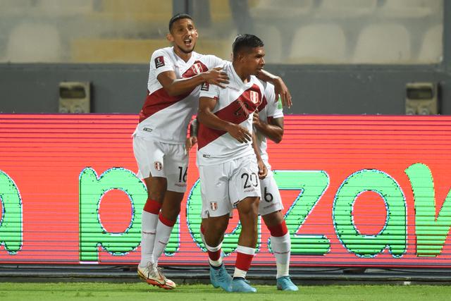 Perú enfrentó a Ecuador en el Nacional por la Jornada 16 de las Eliminatorias Qatar 2022 | Foto: AFP