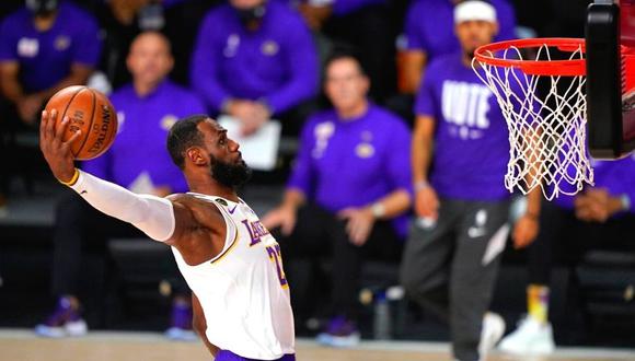 Showtime en la NBA: LeBron James y los nuevos retos de Lakers para una nueva temporada. (Foto: AP)