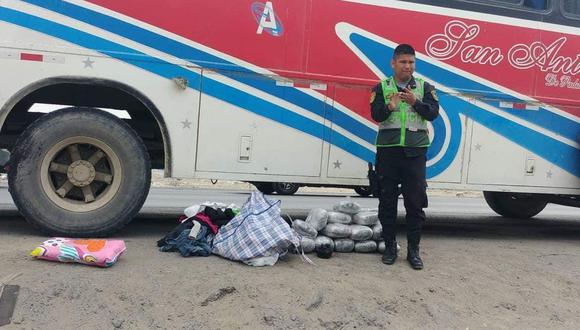 El cargamento ilegal fue hallado en el equipaje de Lourdes Ríos Hernández, de 43 años, quien fue intervenida luego de confesar a las autoridades que había accedido a llevar la droga (Foto: Mininter)
