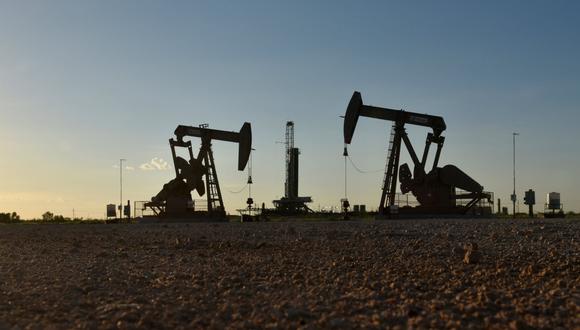 El crudo texano rebotó al alza en las primeras horas de la jornada ante la perspectiva de nuevos recortes de producción de la OPEP. (Foto: Reuters)