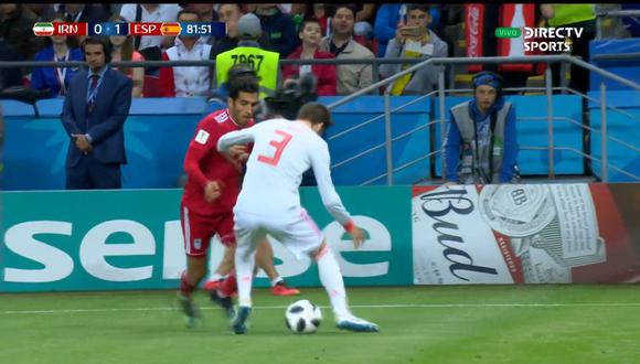 Vahid Amiri, centrocampista de Irán, se atrevió a realizar una fabulosa jugada individual delante del zaguero de España, que terminó siendo objeto de burlas. (Foto: captura de video)