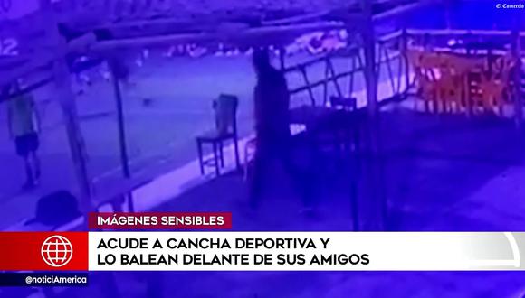 Lo balean delante de sus amigos en campo deportivo de Chiclayo. (Foto: América Noticias)