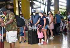 Evacuan a 41.000 turistas del Caribe mexicano ante la llegada del “peligroso” huracán Delta | FOTOS