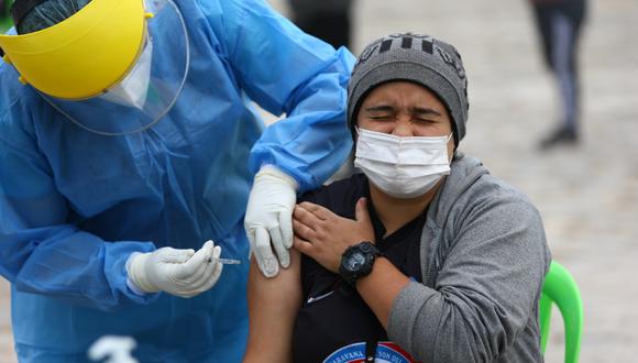 La Universidad Peruana Cayetano Heredia ya ha vacunado a 2.000 voluntarios con la candidata de Sinopharm (China). Todavía no hay acuerdo de venta con este laboratorio (Fernando Sangama/Archivo)