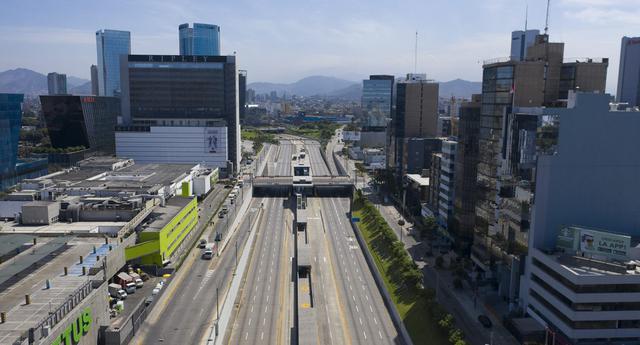 Lima en cuarentena retratada desde el aire. (Foto: Daniel Apuy/ GEC)