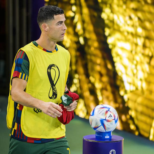 Lusail (Qatar), 12/06/2022.- Portugal's forward Cristiano Ronaldo gets out of the players' tunnel before the FIFA World Cup 2022 round of 16 soccer match between Portugal and Switzerland at Lusail Stadium in Lusail, Qatar, 06 December 2022. (Soccer World Cup, Switzerland, United States, Qatar) EFE/EPA/LAURENT GILLIERON
