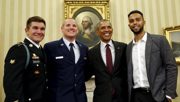 Obama recibió a "héroes del tren" de Francia en la Casa Blanca