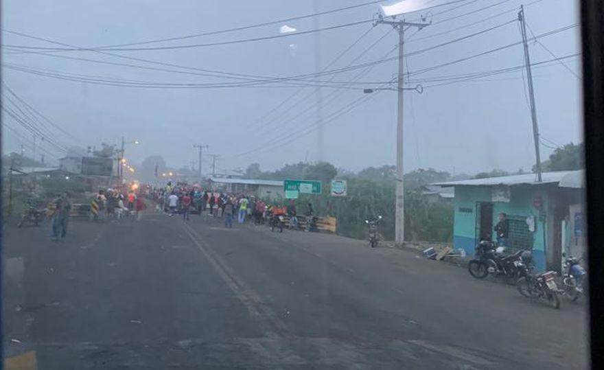 Alumnas de Arequipa quedaron varadas en Ecuador. (Foto: cortesía)