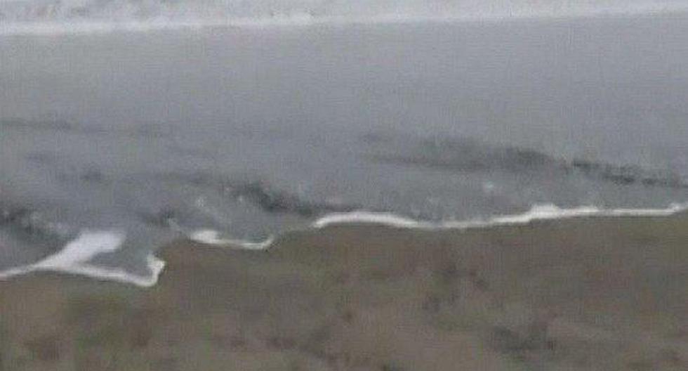 El mar se retiró aproximadamente entre 15 y 18 metros. (Foto: Captura)
