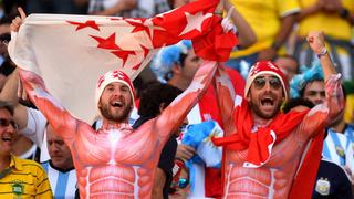Argentina vs. Suiza: el desenfado de los hinchas en tribunas