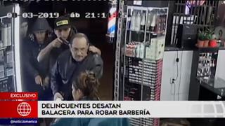 Sujetos roban barbería y dejan a una persona herida en Comas
