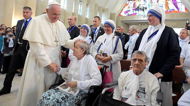 Papa clama no más violencia en nombre de Dios desde Azerbaiyán - 8