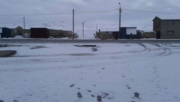 Intensa nevada interrumpe carretera Arequipa – Puno