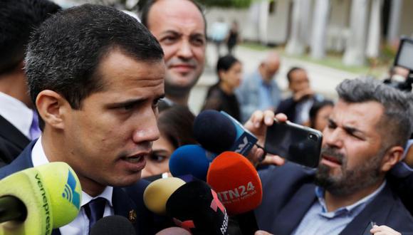 Juan Guaidó no precisó si él mismo asistirá a la reunión con el chavismo ni cuándo será, pero reiteró que usarán estas conversaciones para intentar avanzar en sus objetivos, que incluyen celebrar elecciones "libres" en Venezuela. (Reuters)